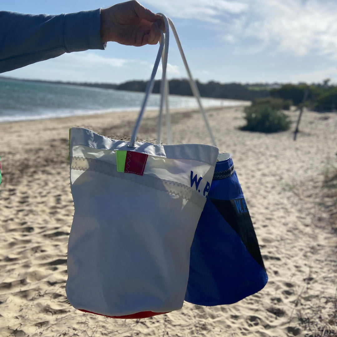 Stowaway Tote / White